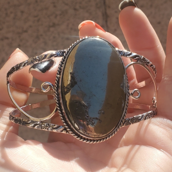 New Pyrite Silver Cuff Bracelet. - Picture 12 of 13